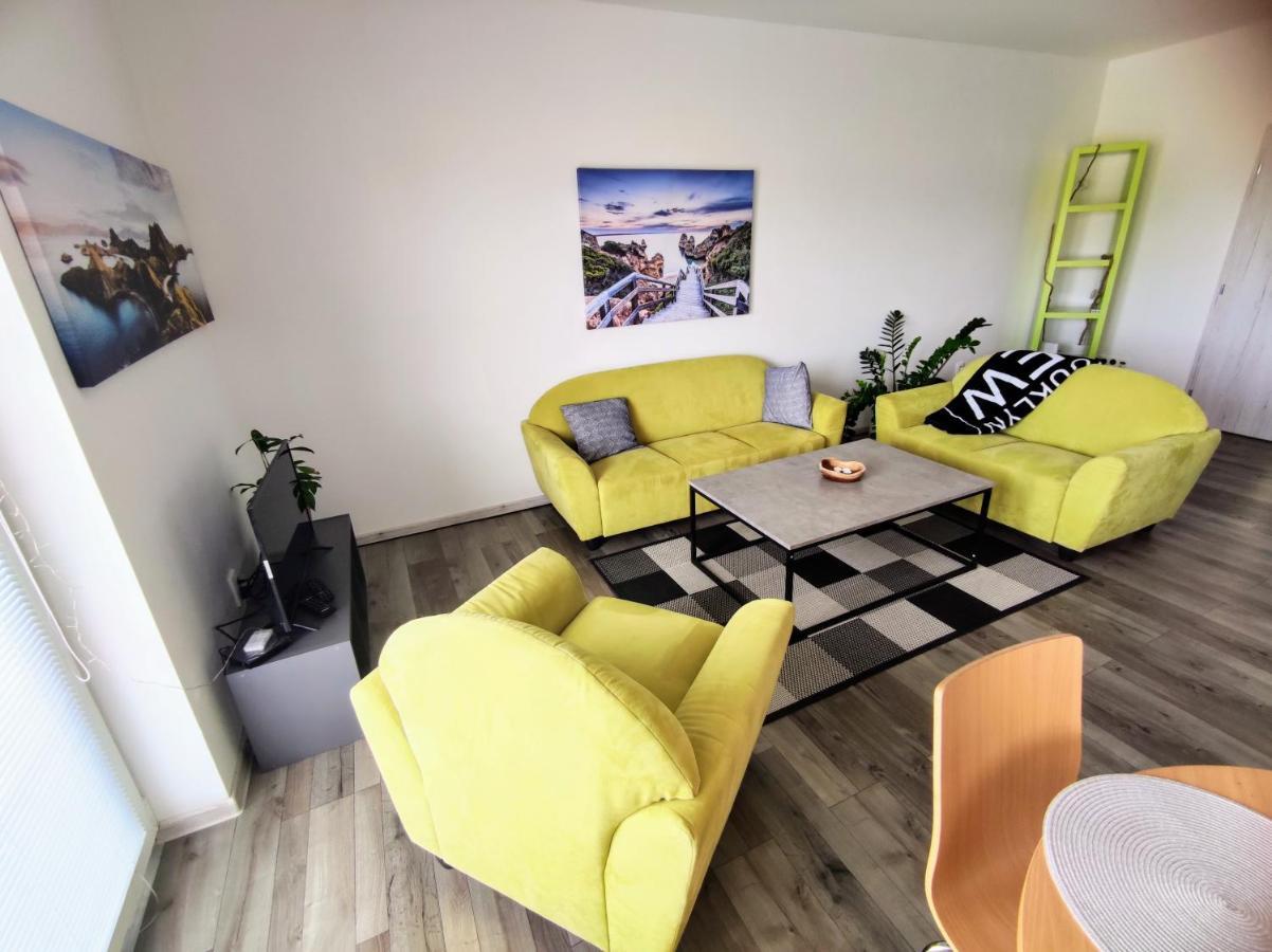 Comfort Apartment For 6 & Loggia & Free Parking Žilina Exteriör bild