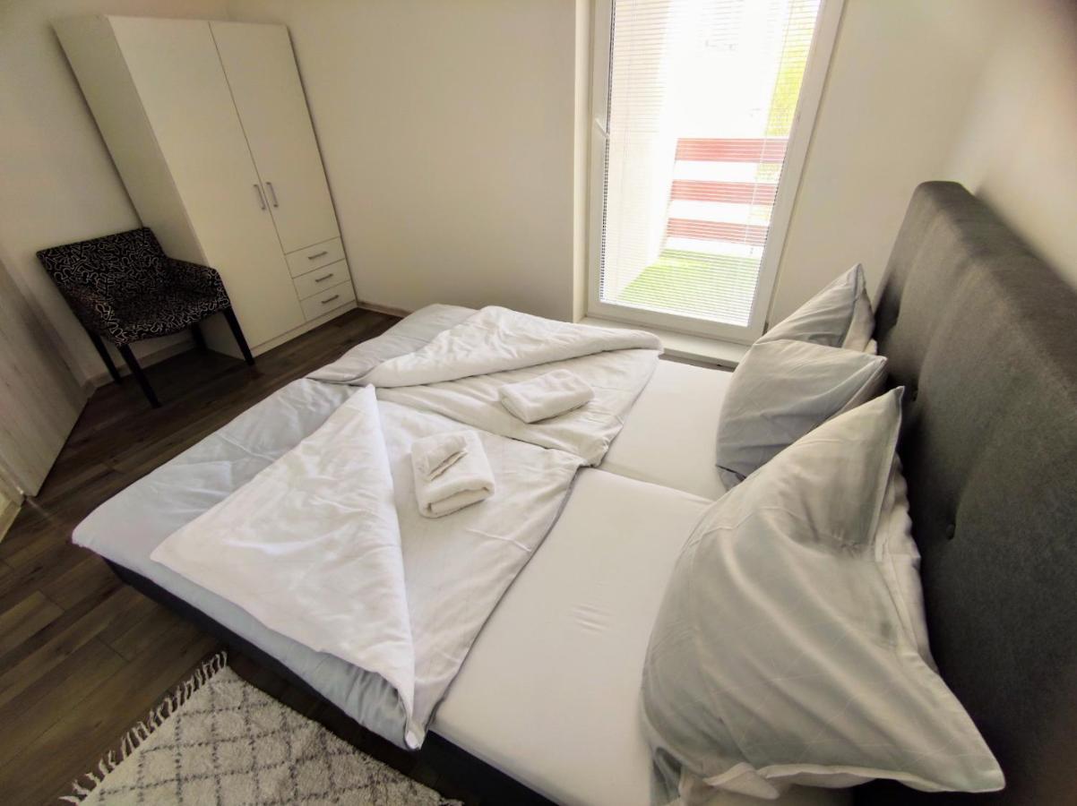 Comfort Apartment For 6 & Loggia & Free Parking Žilina Exteriör bild